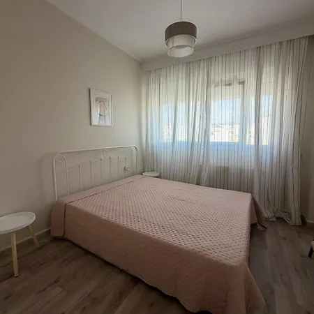 Aura Thessaloniki-oikies Olga * Солун